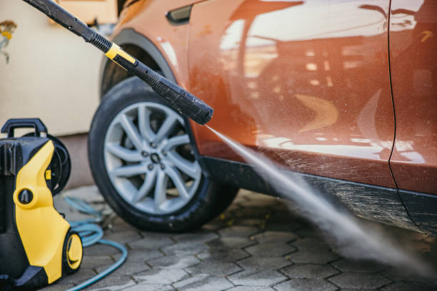 Best Commercial Building Pressure Washing  in Avenal, CA